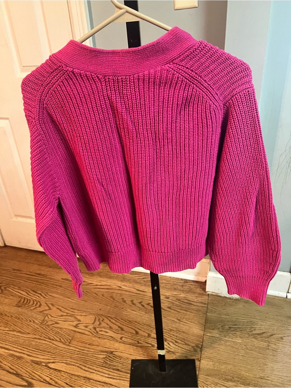 H&M Fuchsia Ribbed Button-Front Cardigan - Picture 3 of 4